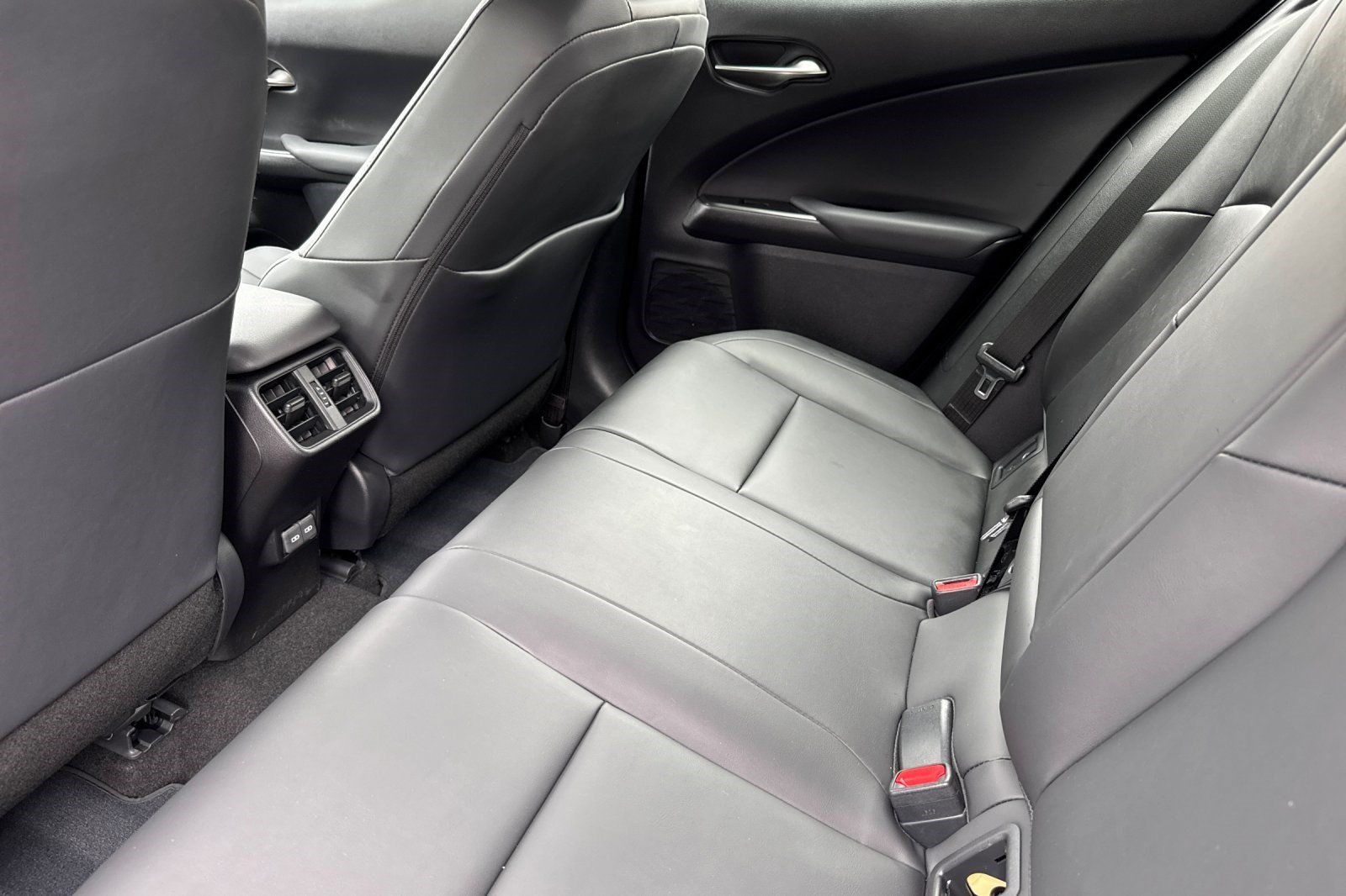 Certified 2026 Lexus UX 300h FWD w/ Accessory Package (Z1) image 15
