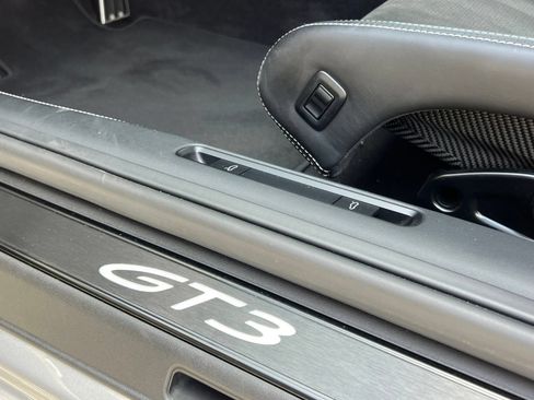 Certified 2022 Porsche 911 GT3 RWD image 36