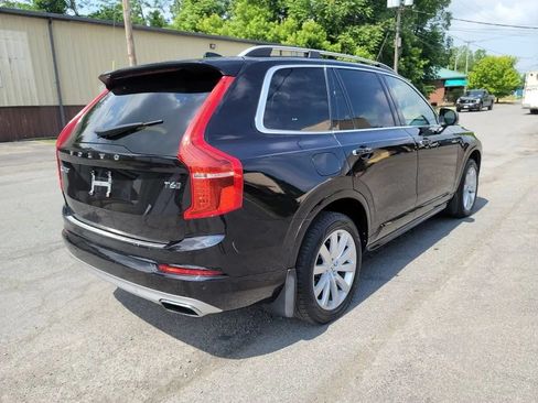 Used 2018 Volvo XC90 T6 Momentum w/ Convenience Package AWD/4WD image 5