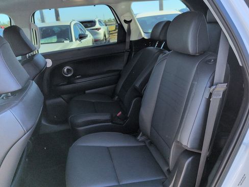 Used 2026 Hyundai Palisade Limited image 14