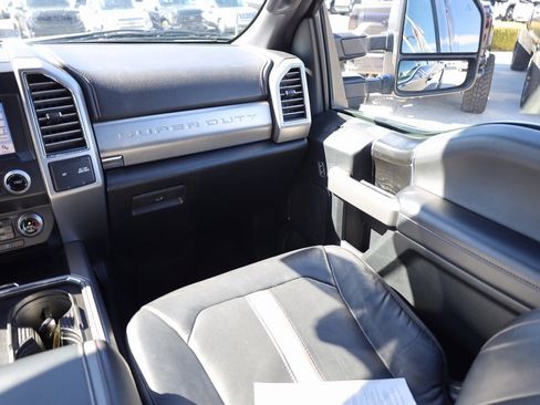 Used 2019 Ford F350 Platinum w/ Platinum Ultimate Package image 20