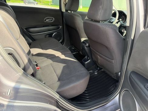 Used 2018 Honda HR-V EX image 13