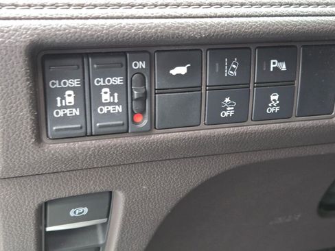 Used 2019 Honda Odyssey Elite image 37