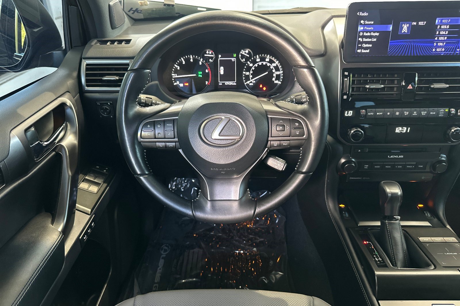 Certified 2023 Lexus GX 460 w/ Black Line Special Edition AWD/4WD image 18