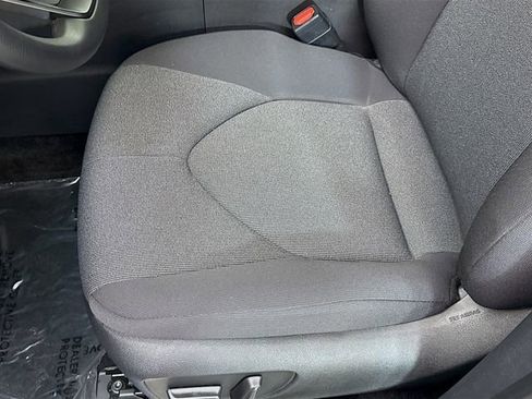 Used 2025 Toyota Grand Highlander FWD image 19