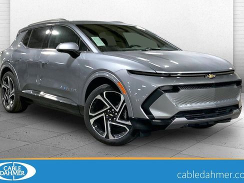 New 2026 Chevrolet Equinox EV LT FWD image 1