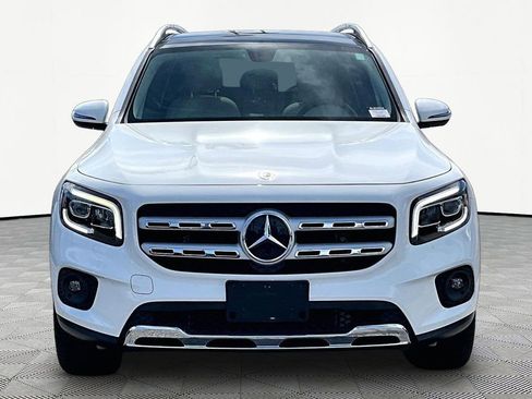 Used 2022 Mercedes-Benz GLB 250 image 3