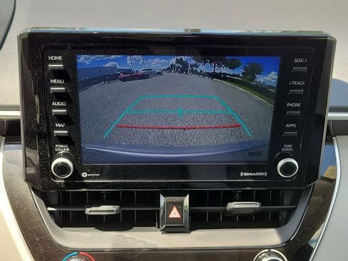Used 2022 Toyota Corolla LE FWD image 26
