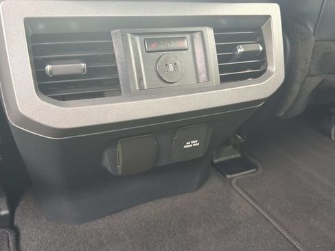 Certified 2024 Ford F250 Lariat AWD/4WD image 32