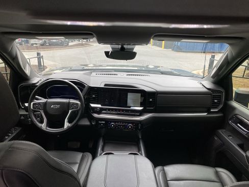 Used 2025 Chevrolet Silverado 2500 LTZ w/ Trail Boss Package image 18