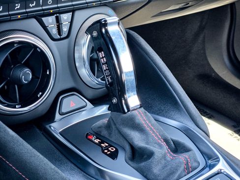 Used 2022 Chevrolet Camaro ZL1 image 36