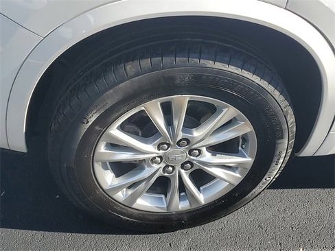 Used 2024 Cadillac XT6 Luxury w/ LPO, Floor Liner Package image 6