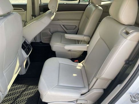 Used 2021 Volkswagen Atlas SE image 16