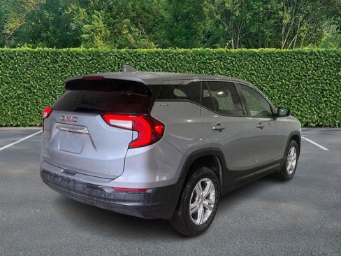 Used 2024 GMC Terrain SLE AWD/4WD image 3