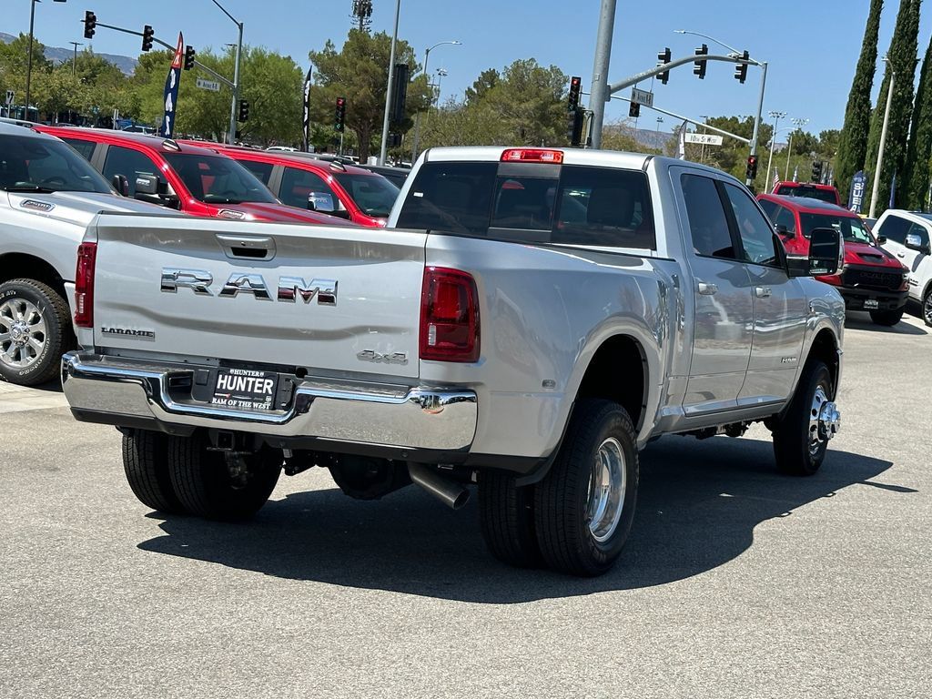 New 2026 RAM 3500 Laramie AWD/4WD image 7