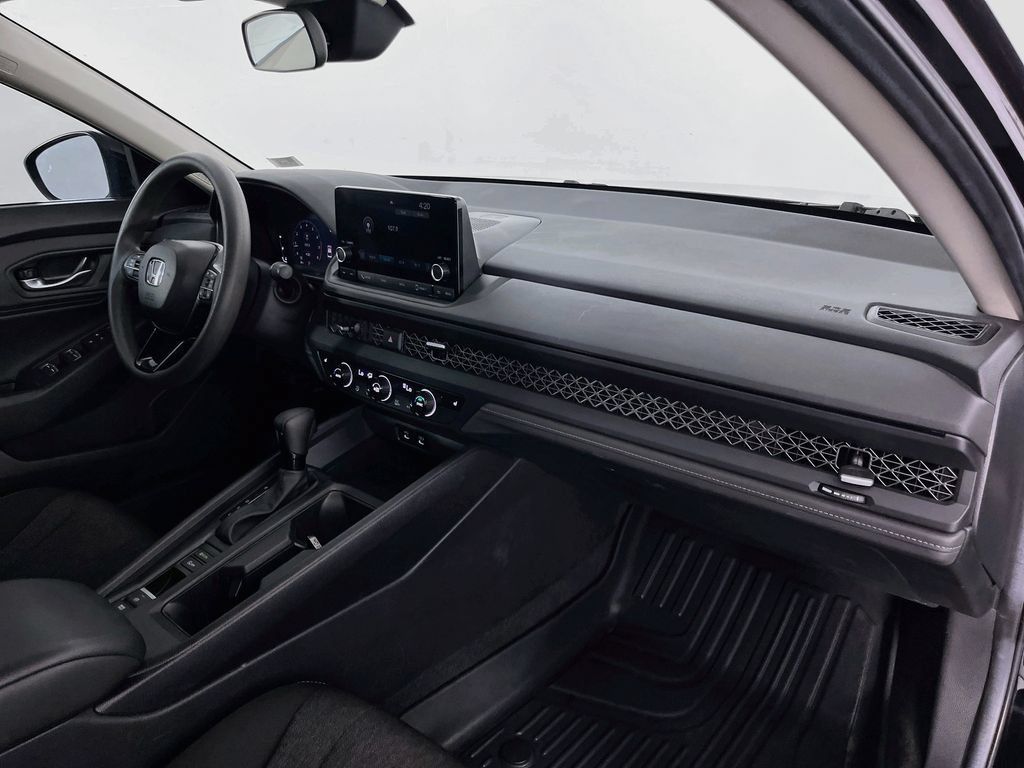 Used 2024 Honda Accord EX image 31