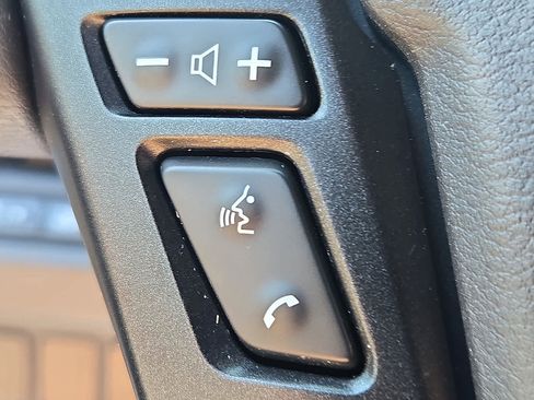 Used 2022 Nissan Frontier S AWD/4WD image 26