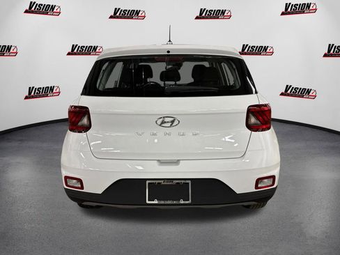 New 2026 Hyundai Venue SE image 6