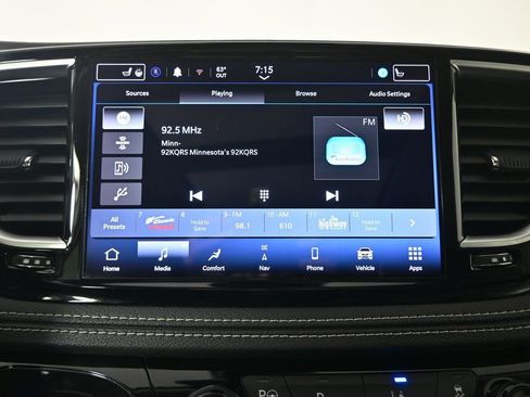 Used 2022 Chrysler Pacifica Limited image 28