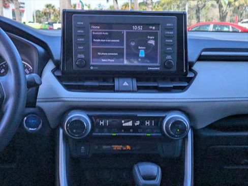 Certified 2022 Toyota RAV4 XLE image 17