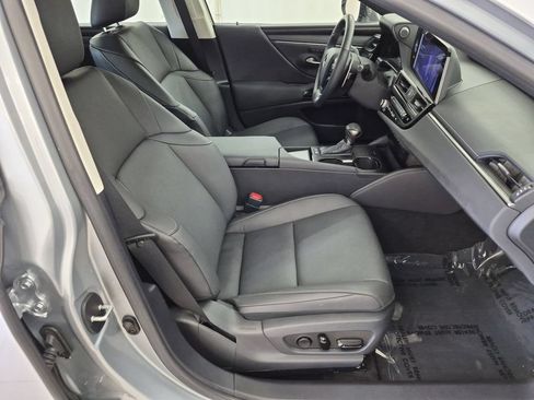 Certified 2024 Lexus ES 300h w/ Premium Package FWD image 34