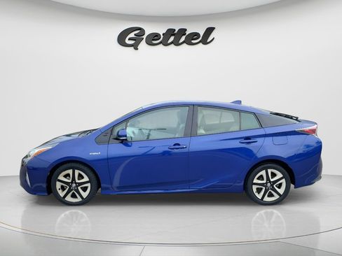 Used 2016 Toyota Prius Four Touring FWD image 8