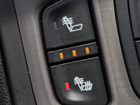 Used 2022 GMC Terrain AT4 w/ Infotainment Package II AWD/4WD image 9