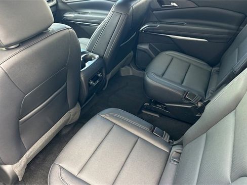 New 2026 Chevrolet Traverse LT image 16