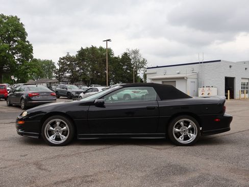 Used 2002 Chevrolet Camaro Z28 w/ Sport Appearance Pkg RWD image 5