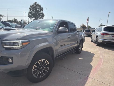 Used 2021 Toyota Tacoma TRD Sport w/ Technology Package RWD image 1