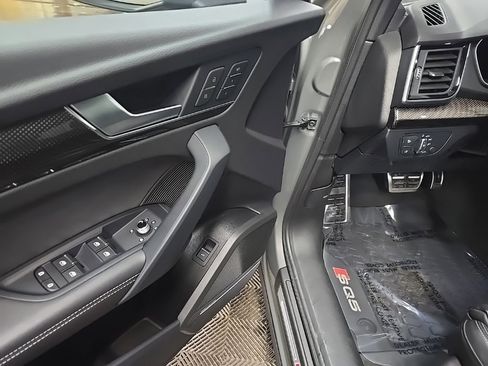 Used 2023 Audi SQ5 Premium Plus w/ Premium Plus Package image 30