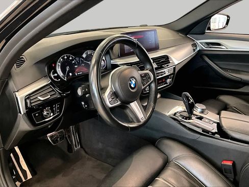 Used 2019 BMW 540i w/ M Sport Package RWD image 16
