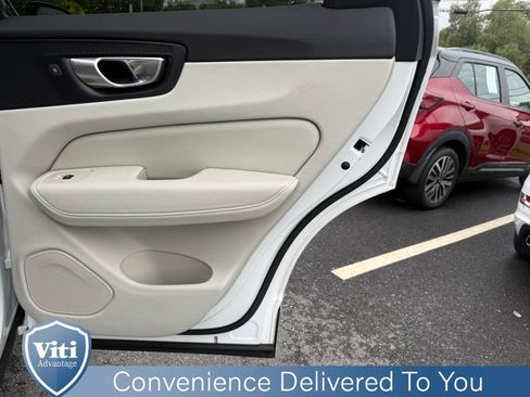 Used 2024 Volvo XC60 B5 Plus w/ Protection Package Premier AWD/4WD image 25