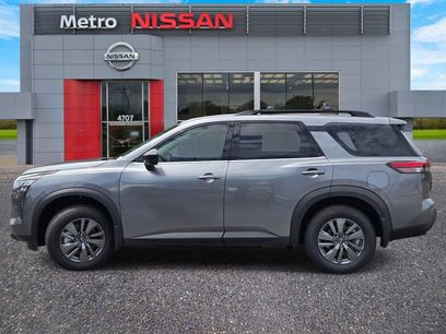 New 2026 Nissan Pathfinder SV
