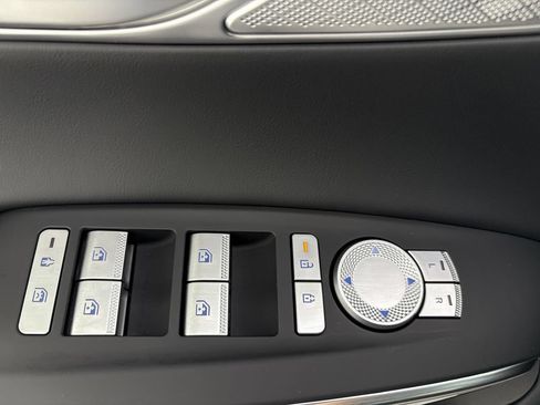New 2026 Genesis GV70 2.5T AWD/4WD image 15