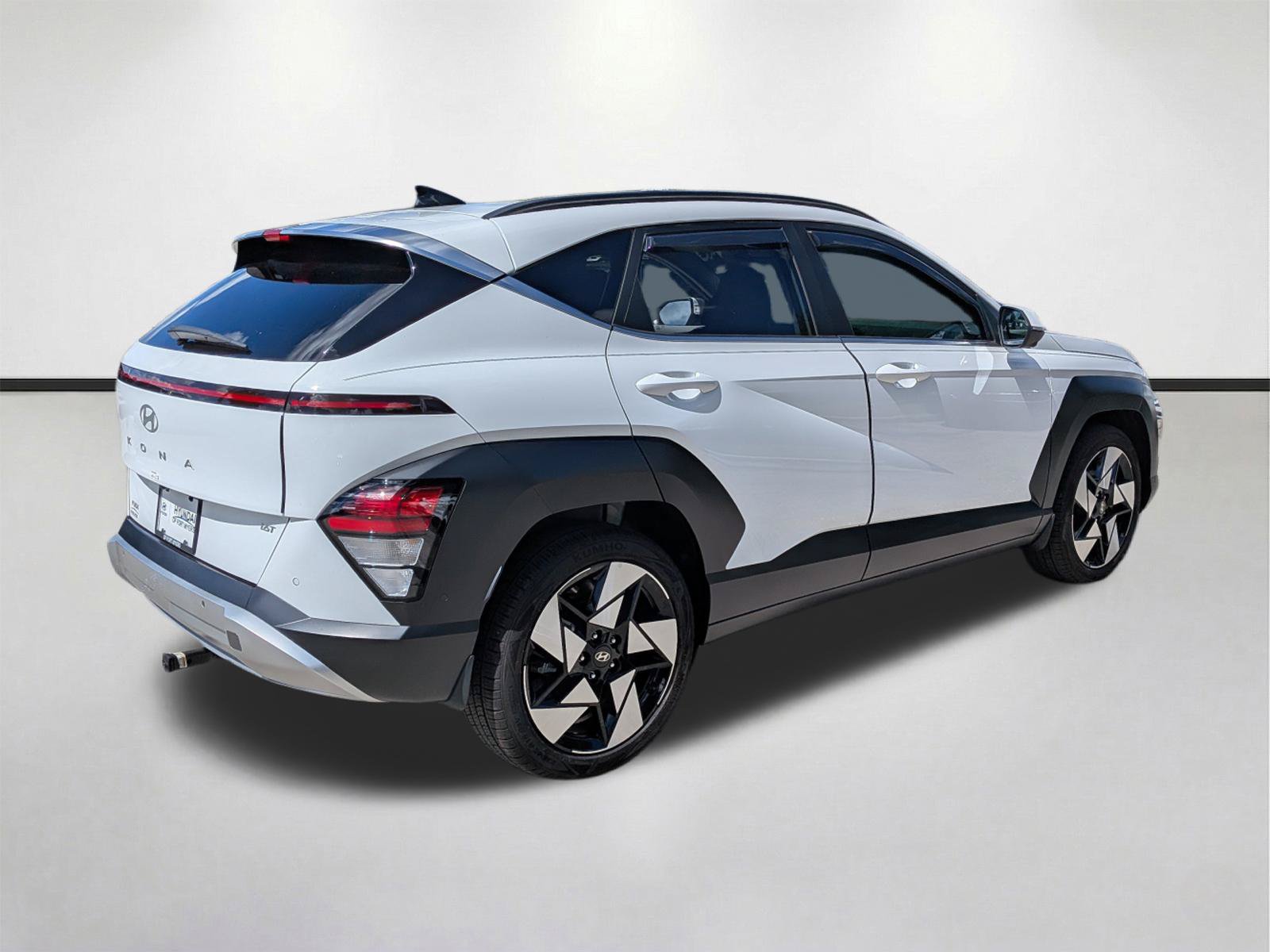 Used 2026 Hyundai Kona Limited FWD image 4