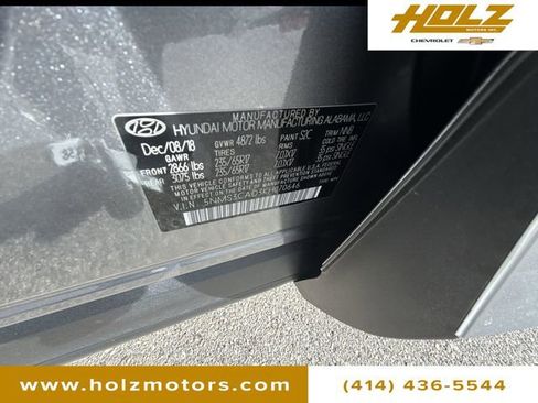 Used 2019 Hyundai Santa Fe SEL image 32