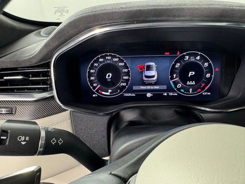 Used 2024 Jaguar F-PACE SVR image 12