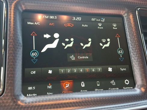 Used 2018 Dodge Challenger SRT Hellcat RWD image 18