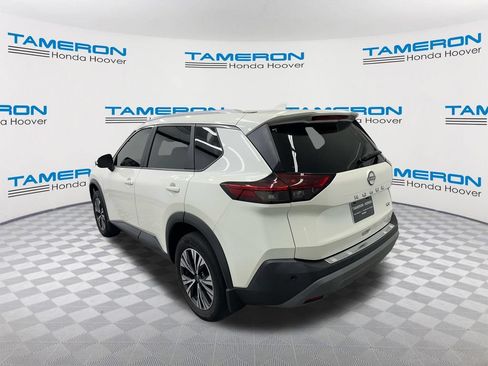 Used 2023 Nissan Rogue SV w/ SV Premium B Package FWD image 3
