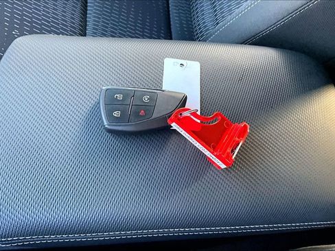 Used 2025 Chevrolet Equinox LT w/ Safety and Technology Package image 33