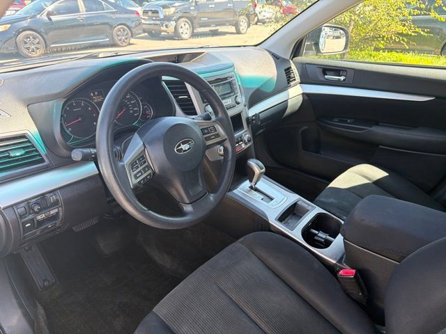 Used 2013 Subaru Outback 2.5i AWD/4WD image 9