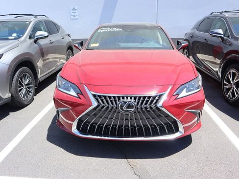 Used 2022 Lexus ES 350 w/ Accessory Package FWD image 3