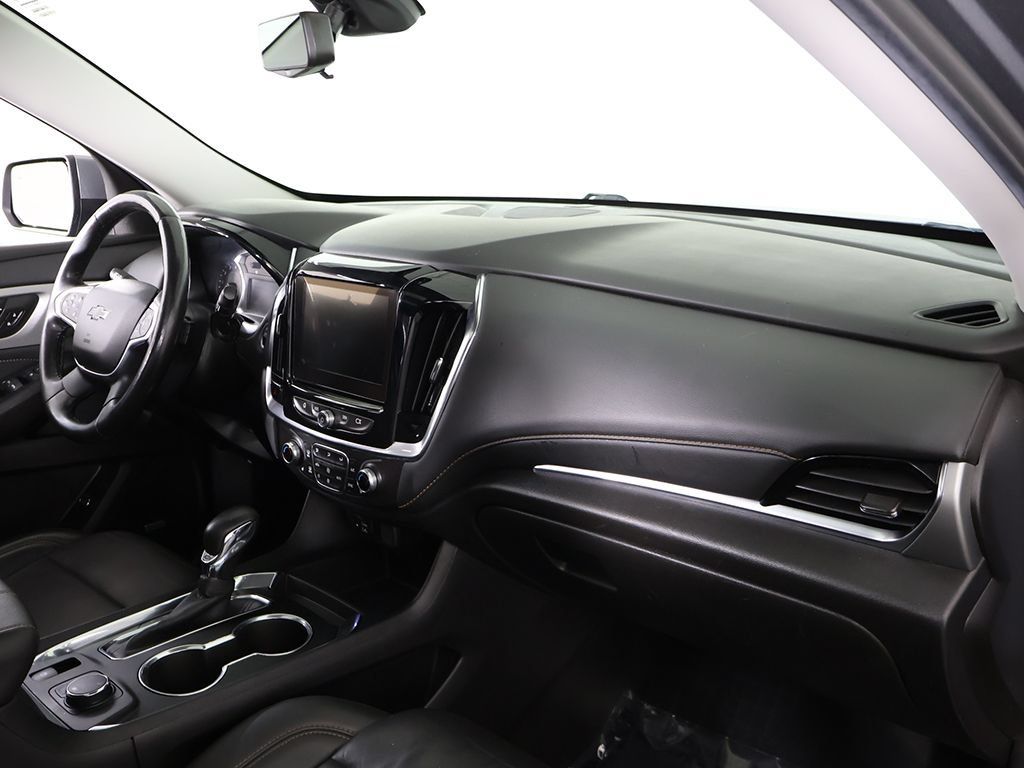 Used 2021 Chevrolet Traverse RS w/ LPO, Floor Liner Package AWD/4WD image 33