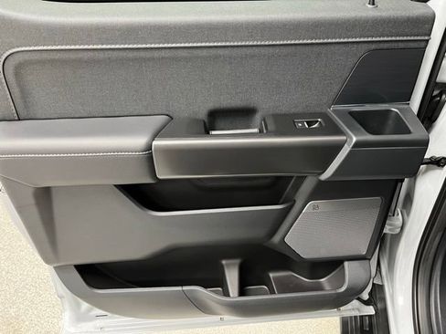 Used 2025 Ford F150 Lariat AWD/4WD image 42