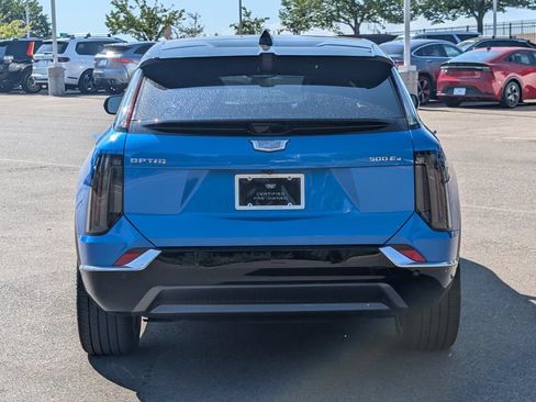 Certified 2025 Cadillac Optiq Luxury 2 AWD/4WD image 4