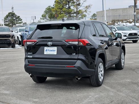 Used 2024 Toyota RAV4 LE image 5