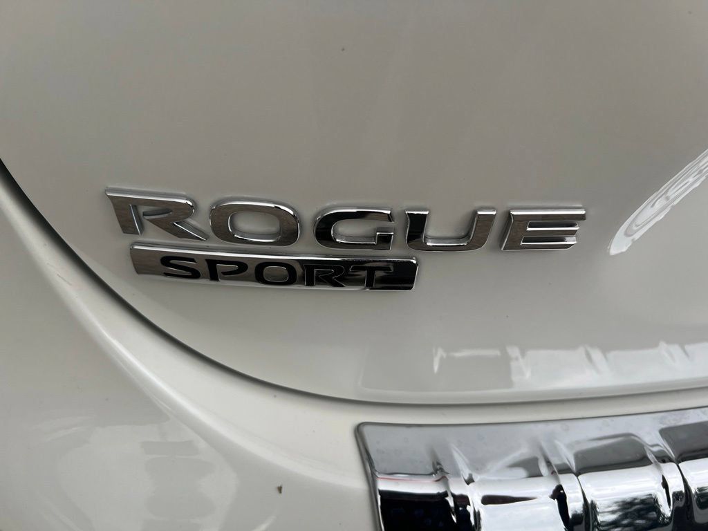 Used 2020 Nissan Rogue Sport SL w/ Premium Package AWD/4WD image 32