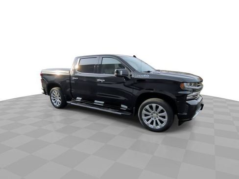 Used 2021 Chevrolet Silverado 1500 High Country w/ Technology Package image 2