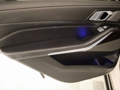 Used 2023 BMW X7 xDrive40i w/ Premium Package image 20